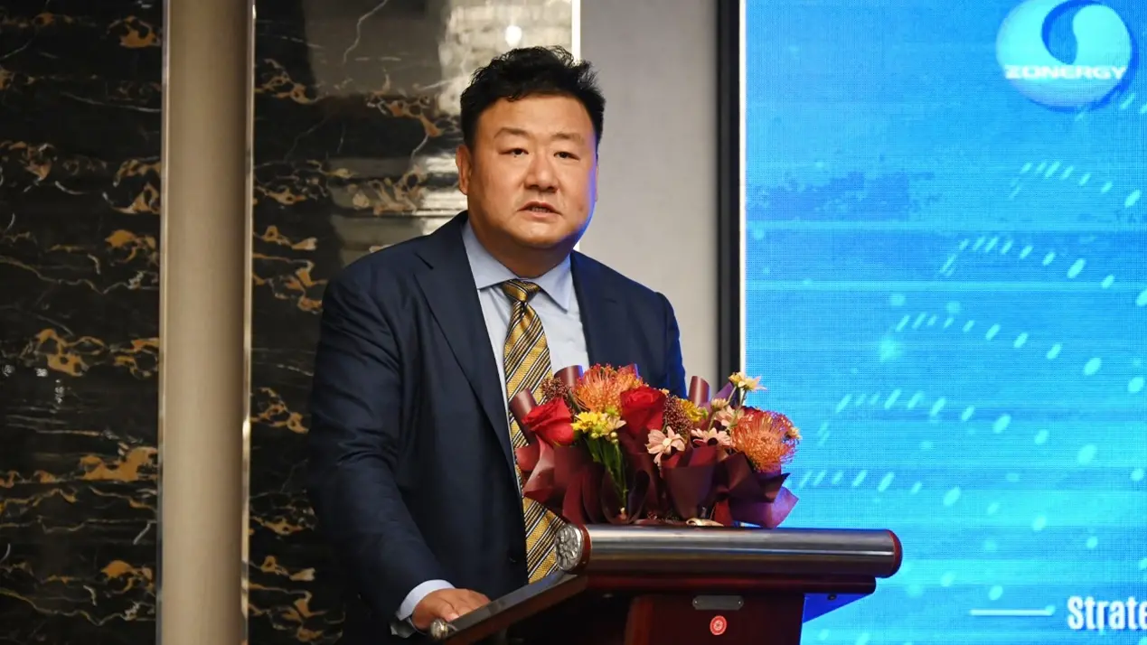 O presidente Guo fez um discurso na cerimônia de assinatura